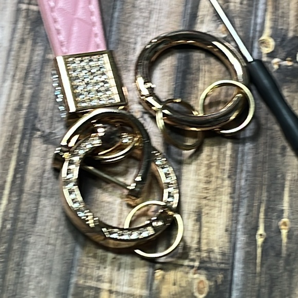 5for$10 Gem Gold & Pink Wristlet Wallet, Keychain, Car Key, ID, AirPod Holder - Picture 2 of 4